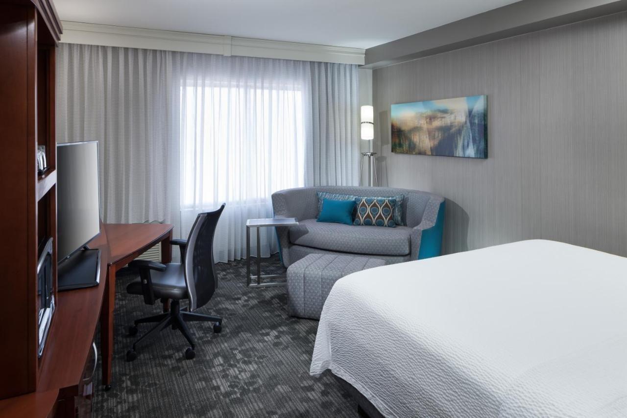 Courtyard Phoenix Chandler/Fashion Center Екстер'єр фото