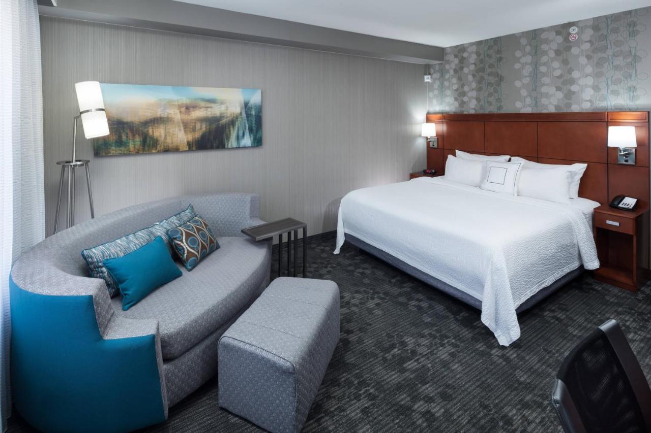 Courtyard Phoenix Chandler/Fashion Center Екстер'єр фото